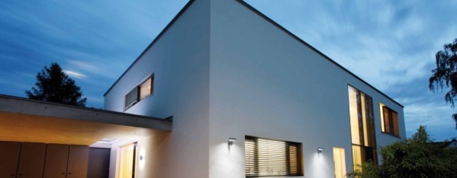 Außen­beleuchtung bei GFM Elektrotechnik in Groß-Zimmern